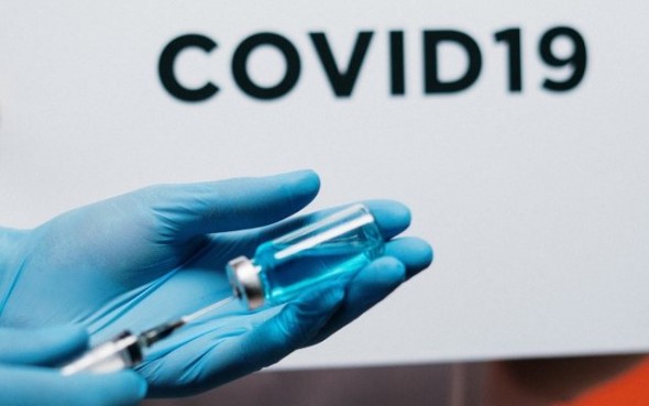 Persoanele care s-au vindecat de COVID-19 tot trebuie să se vaccineze